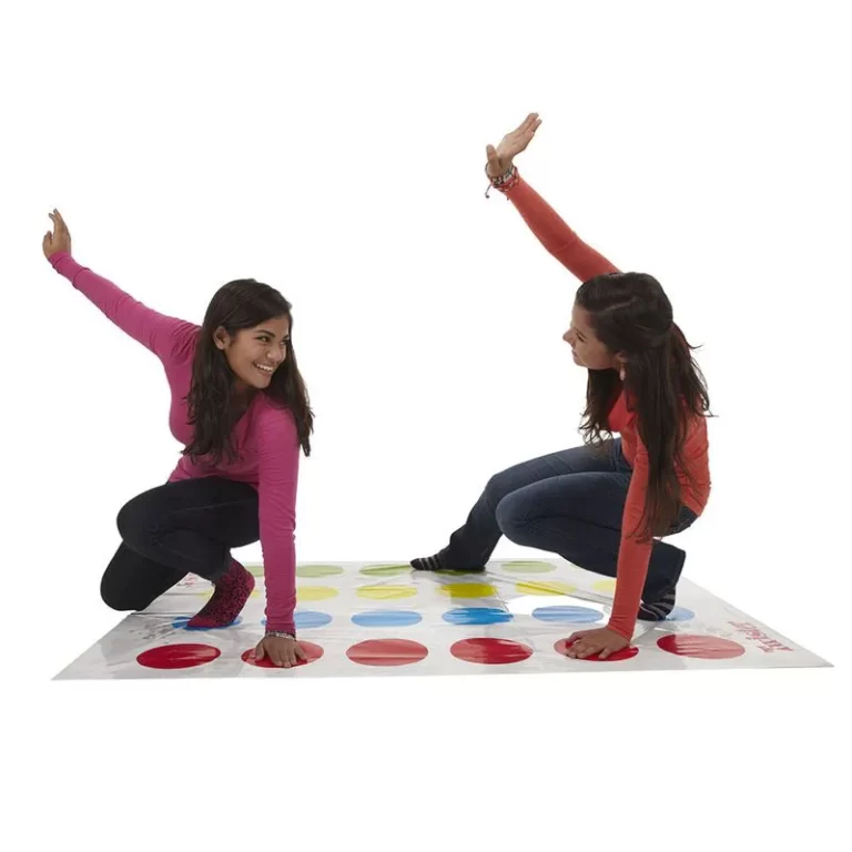 jogo_twister_hasbro_453_2_e3953a89c9509c7df160ddc06f92ba49